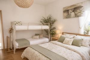MARY HOUSE Central Station Large Apartment