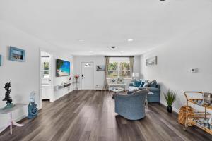 Dockside Delight Waterfront Gulf Access 4 mins to Beach
