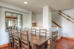 Saddle Ridge Townhome - Unit B1