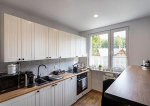 Uroczy, komfortowy apartament dla 6 osób - Szklarska Poręba