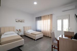 Cloud Nine Retreat, Ksamil