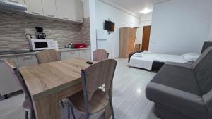 Nouvelle Apartments - BY THE LAKE