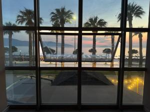 Sunset Boulevard Rooms
