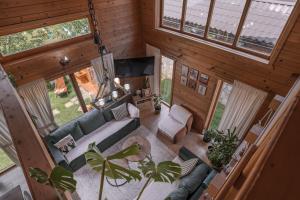 Monte Chalet Kolašin brvnara sa saunom