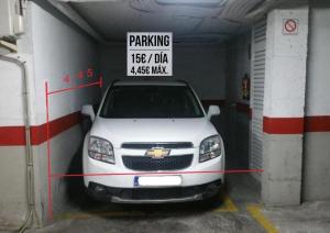 La Farola Centro de Málaga con Parking 445 Max