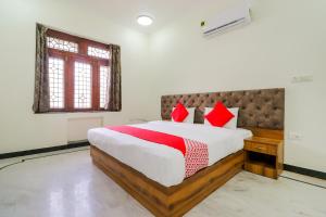 Hotel O Pratham Inn