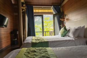 Bamboo Hill Resort