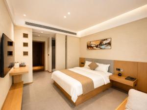 Clover Hotel & Spa
