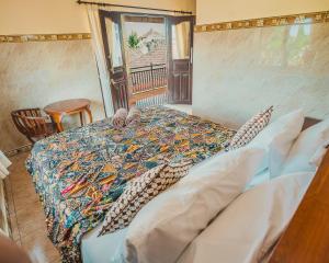 Tudes Family Homestay