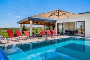 Secluded Pool House Kupa w Sauna & Jacuzzi - Happy Rentals