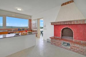 Villa Dei Fanti On The Sandy Beach - Happy Rentals