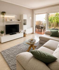 Bungalow with Pool & BBQ - Carabassi Beach 10