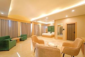 Riviera Grassfield Resort