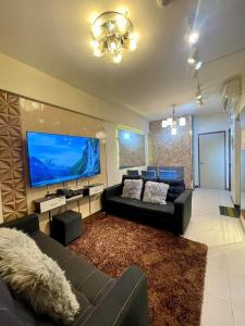 Family Suite w Centralized AC nr Ayala Mall Feliz