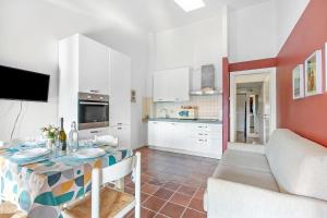Cosy House Serena- Park & Shared Pool - Happy Rentals