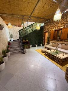5 Min to Beach & Calm Villa Retreat
