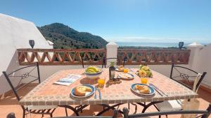 Casa Dorit con vistas al mar, piscina, parking