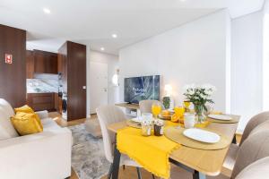 Filigree Plaza by Portugal Active