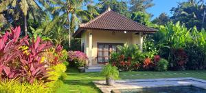 TAMAN EDEN COTTAGE