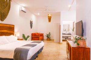 Collection O Kaab Boutique Tulum Centro, Pool and Parking
