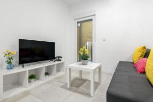 Apartment C Private Complex Metro 4pax
