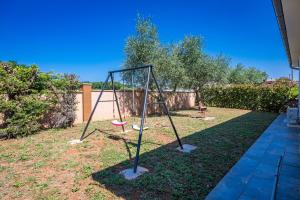 Villa Sole Istria near Pula for 7 people with jacuzzi and children playground