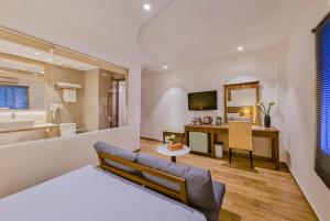 Sky Gem Hotel - Ben Thanh