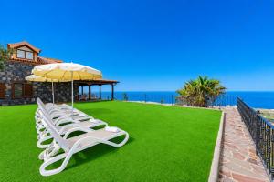 LAS MORADITAS, CHALET con PISCINA PRIVADA