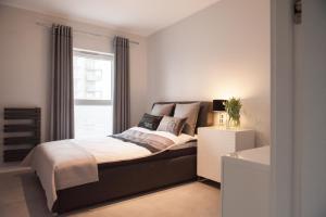 Albatross Towers Joda Bed