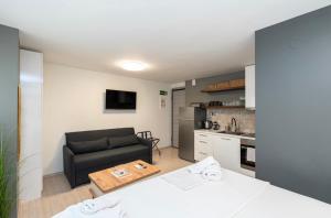 Venizelou Comfort & Living I