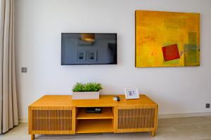 SEA VIEW & BEACH ACCESS - Center