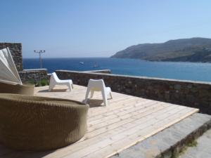 Three-Bedroom Apartment with Sea View