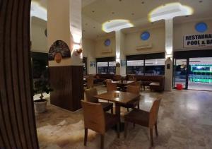 Golden Moon Apart Hotel