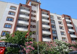 Golden Moon Apart Hotel