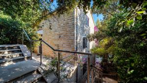 Waterfront Villa Dora by Villas Guide