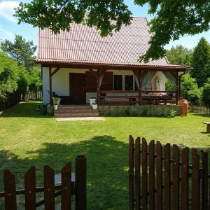 Domek letniskowy "Pod dębem"