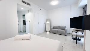 Affordable Luxury Studio in Prime Coastal Location