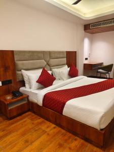 Hotel Varanasi Ganges Opposite Banaras Railway Station