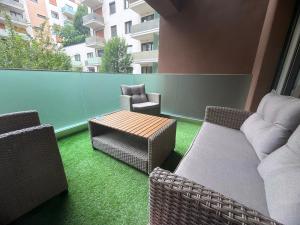 Corvin deLuxe Apartment with 2 bedrooms