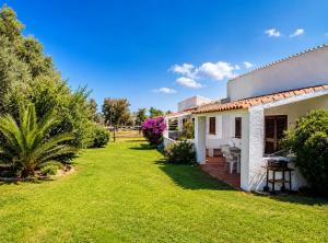 Vermentino - Apartment - 200m from the Beach - Garden - Wi-Fi - AC - BBQ - Parking - Pet Friendly