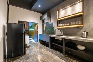 The Jungle Villa Khophai Pattaya Center 5 Bedroom
