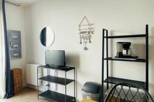 Lovely studio near the old port and train station