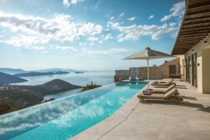Villa Symposium Infinity