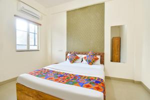 FabHotel Tiru Rooms