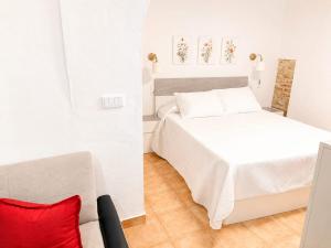 Encanto Histórico en Carmona - Estudio Bajo a un paso de Sevilla by beBalmy