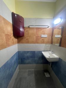 Airport Transit,Service Apt at Binny Square