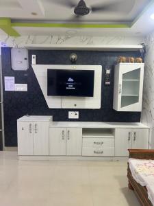 Airport Transit,Service Apt at Binny Square