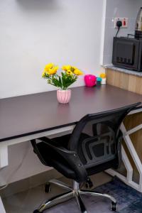 00 Grand MidTown Studio Apartment