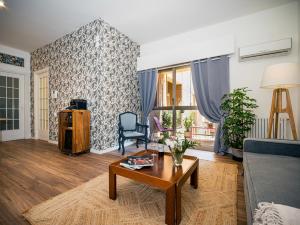 Downtown City Lodge