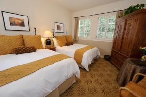 Cypress Inn Carmel-by-the-Sea